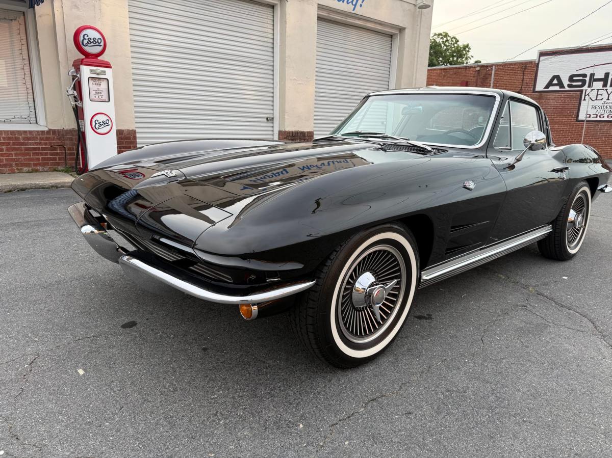 1964 Chevrolet Corvette Coupe L76 327/365 4-Speed