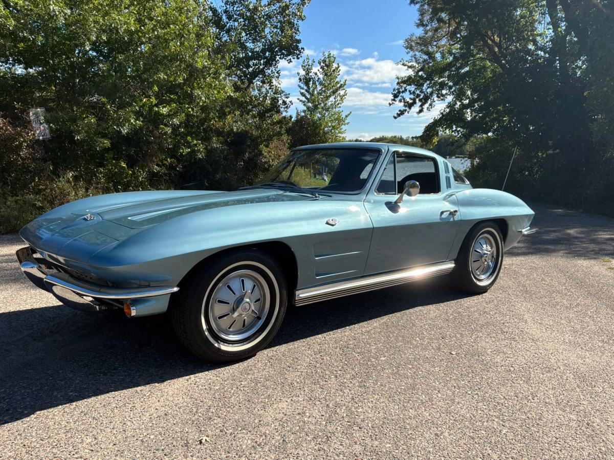 1964 Chevrolet Corvette Coupe L75 327/300 3-Speed