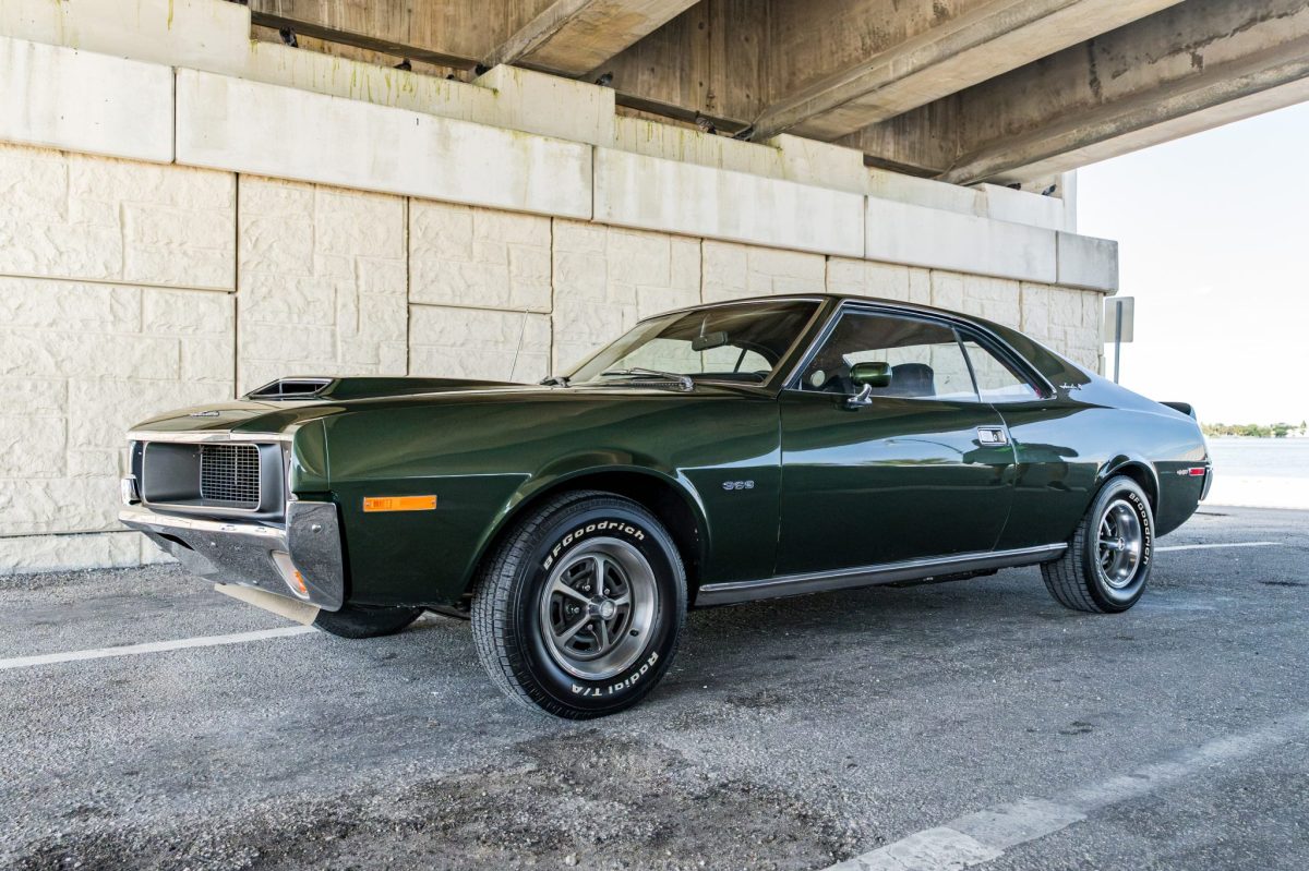 390-Powered 1970 AMC Javelin SST — exterior front three-quarter view