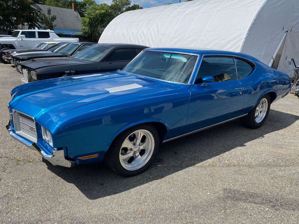1971 Oldsmobile Cutlass S Coupe