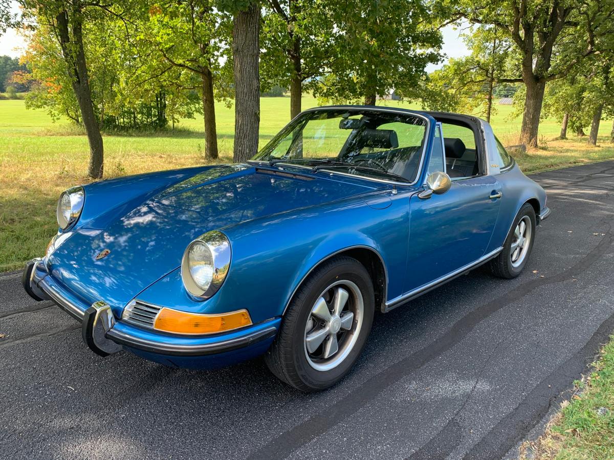 Single-Family-Owned 1971 Porsche 911E Targa 5-Speed