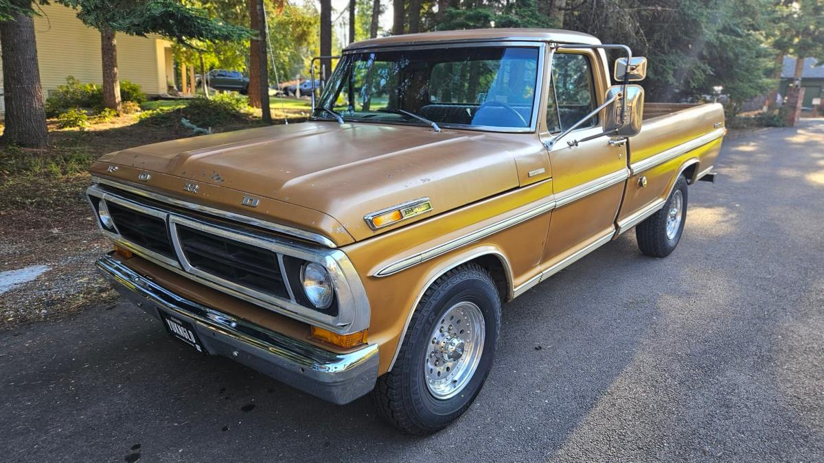 1972 Ford F-250 Sport Custom Explorer Camper Special