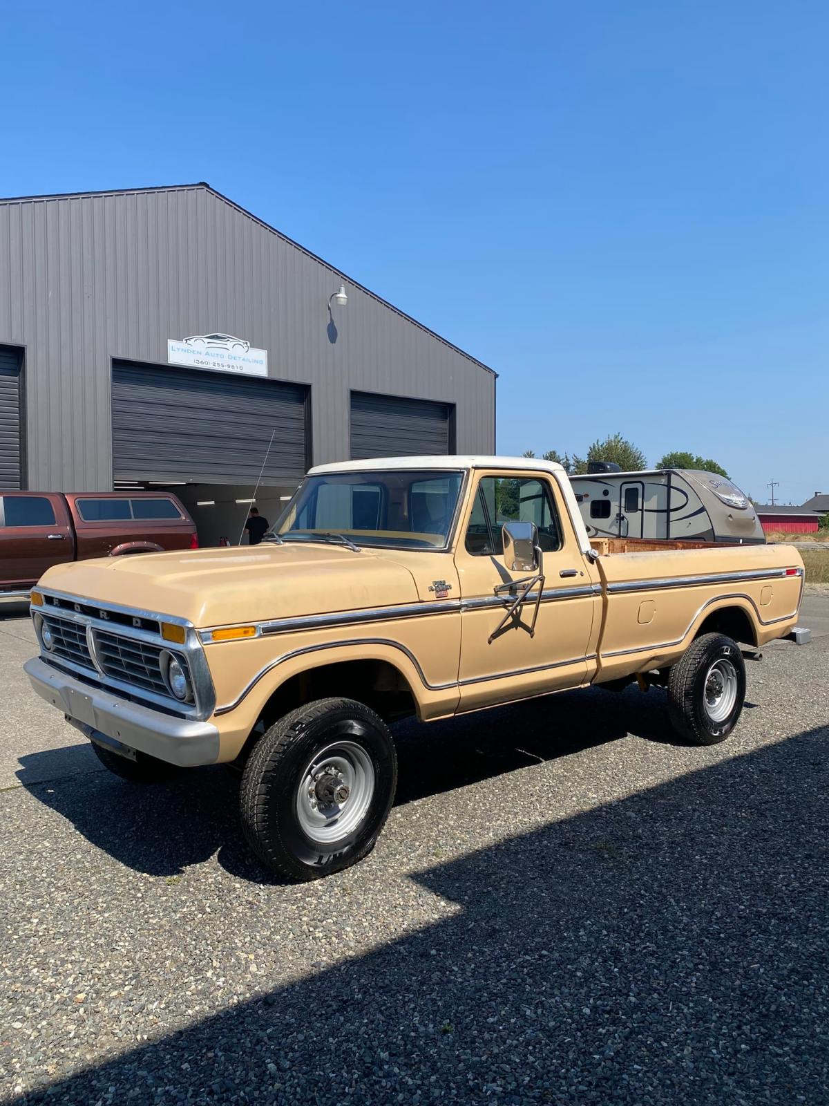 1974 Ford F-250 4×4 4-Speed