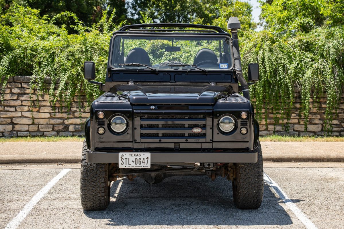 1986 Land Rover 90 Diesel 5-Speed — exterior front three-quarter view