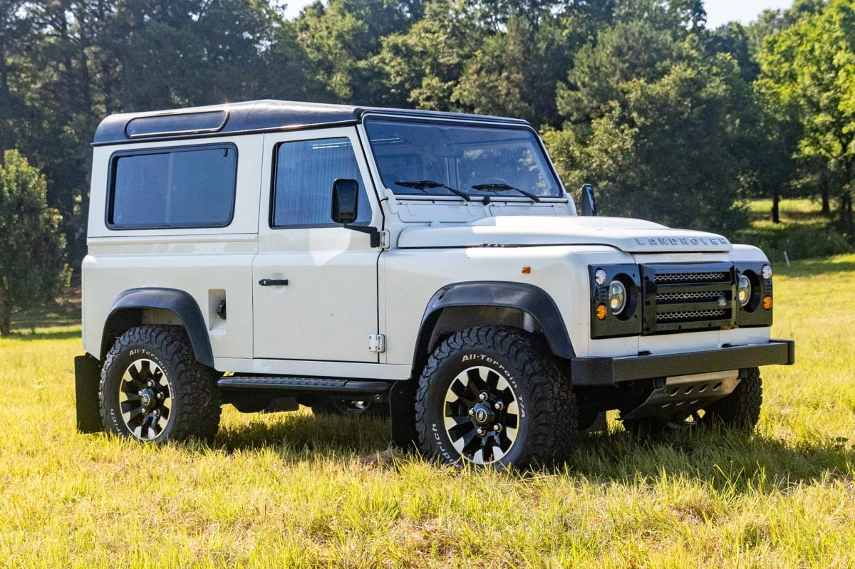 LS3-Powered 1991 Land Rover Defender 90