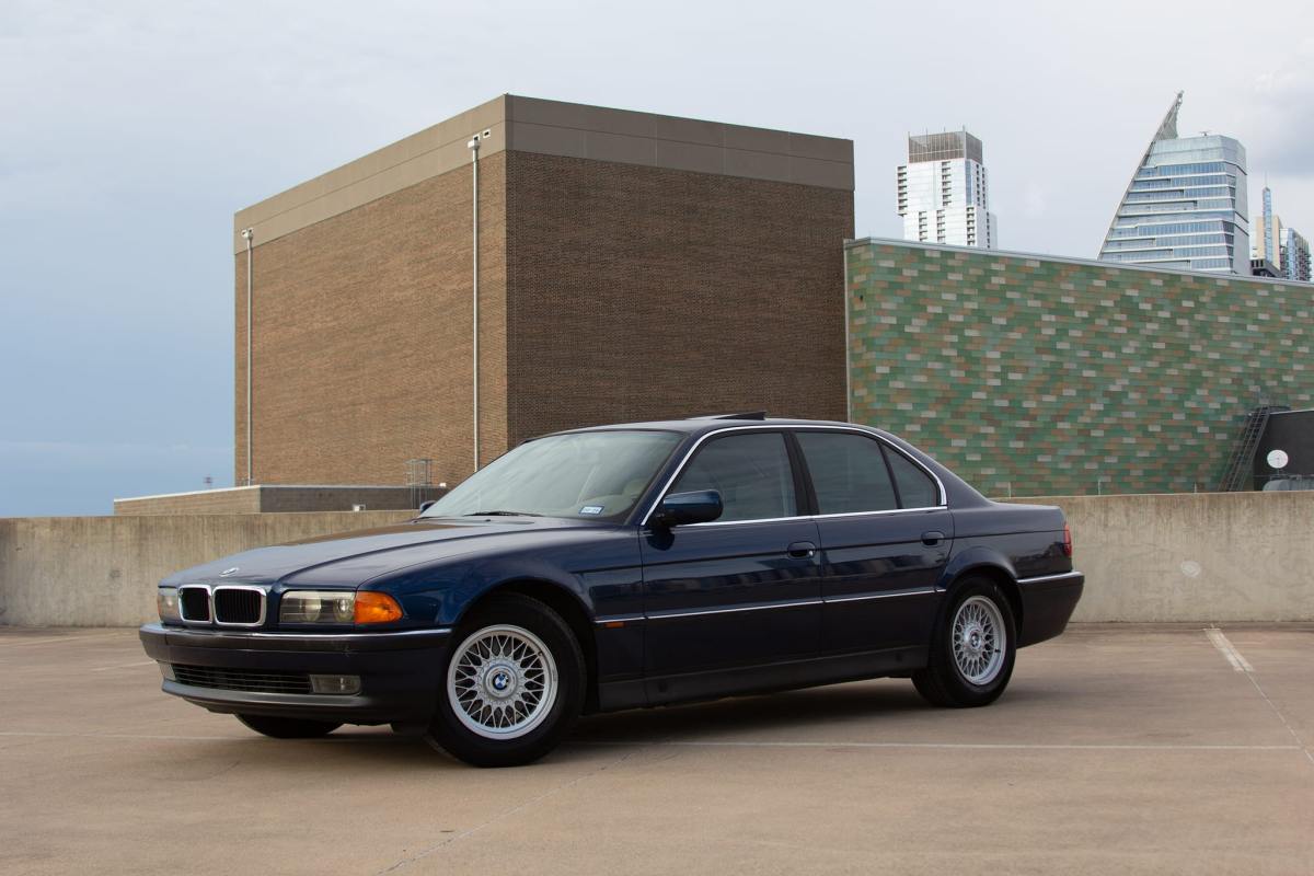 1997 BMW 740i