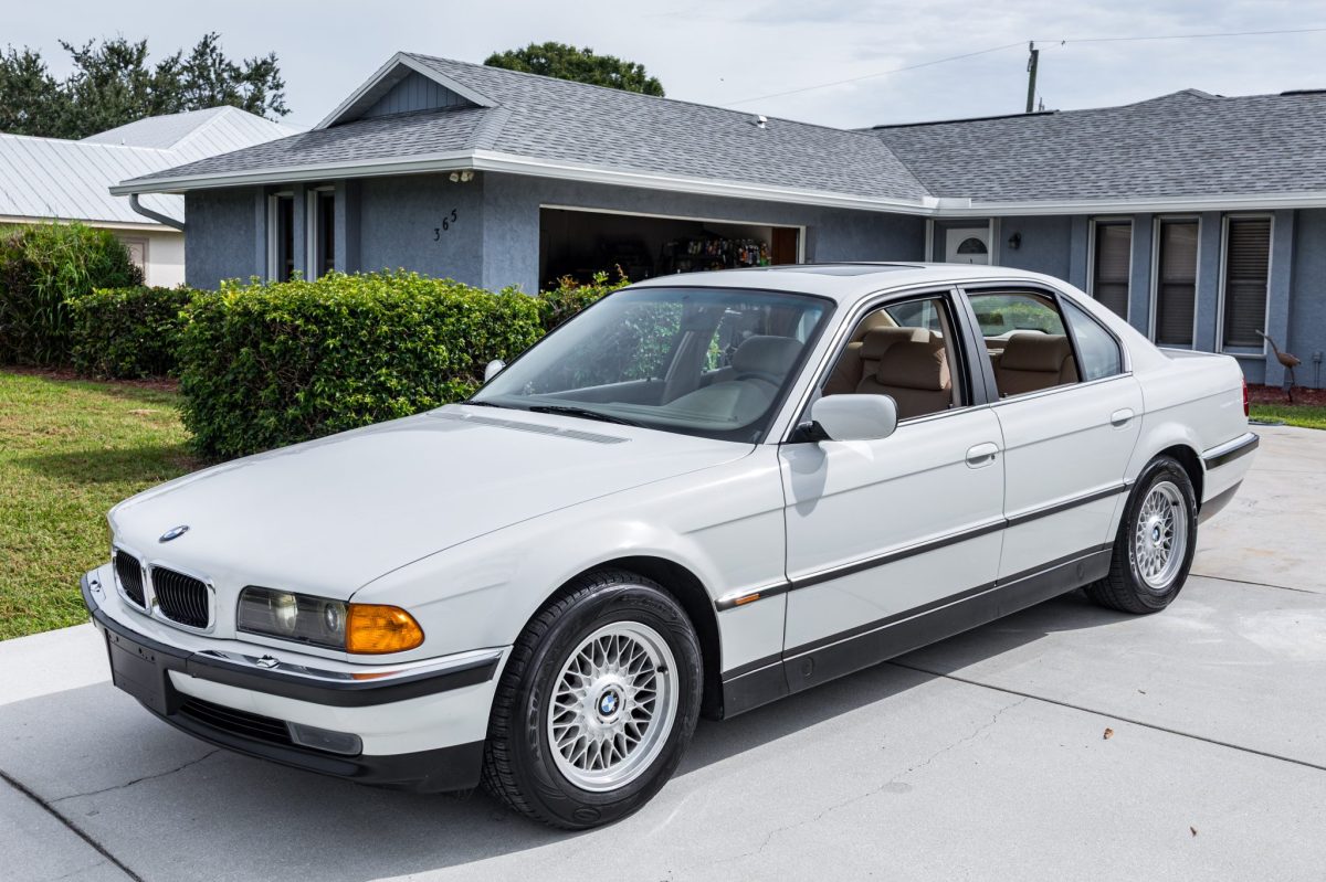 1998 BMW 740i