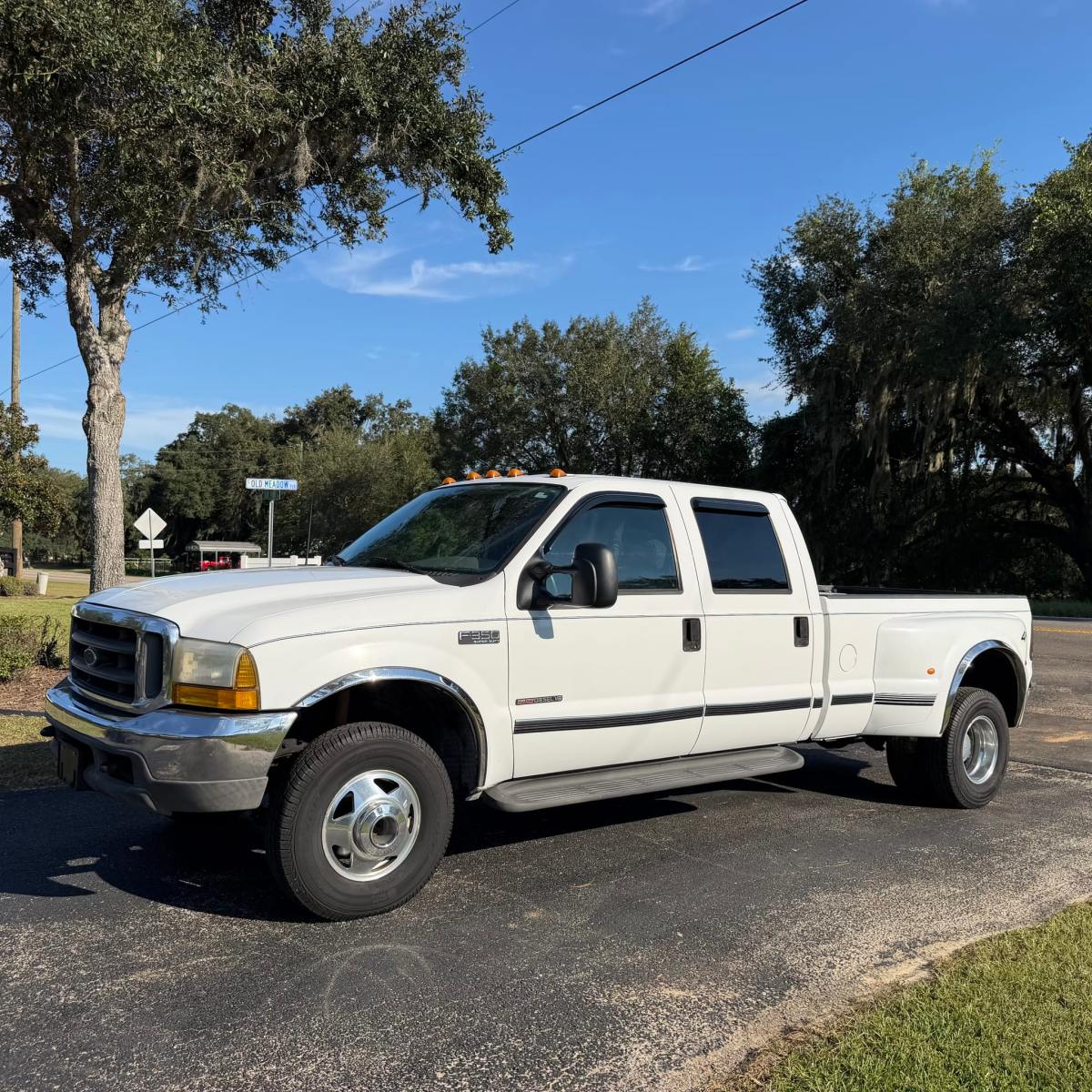 2000 Ford F-350 Super Duty XLT Crew Cab Power Stroke 4×4 Dually