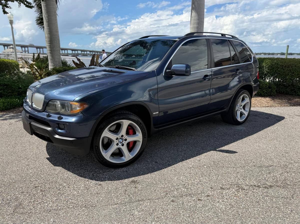 2005 BMW X5 4.4i