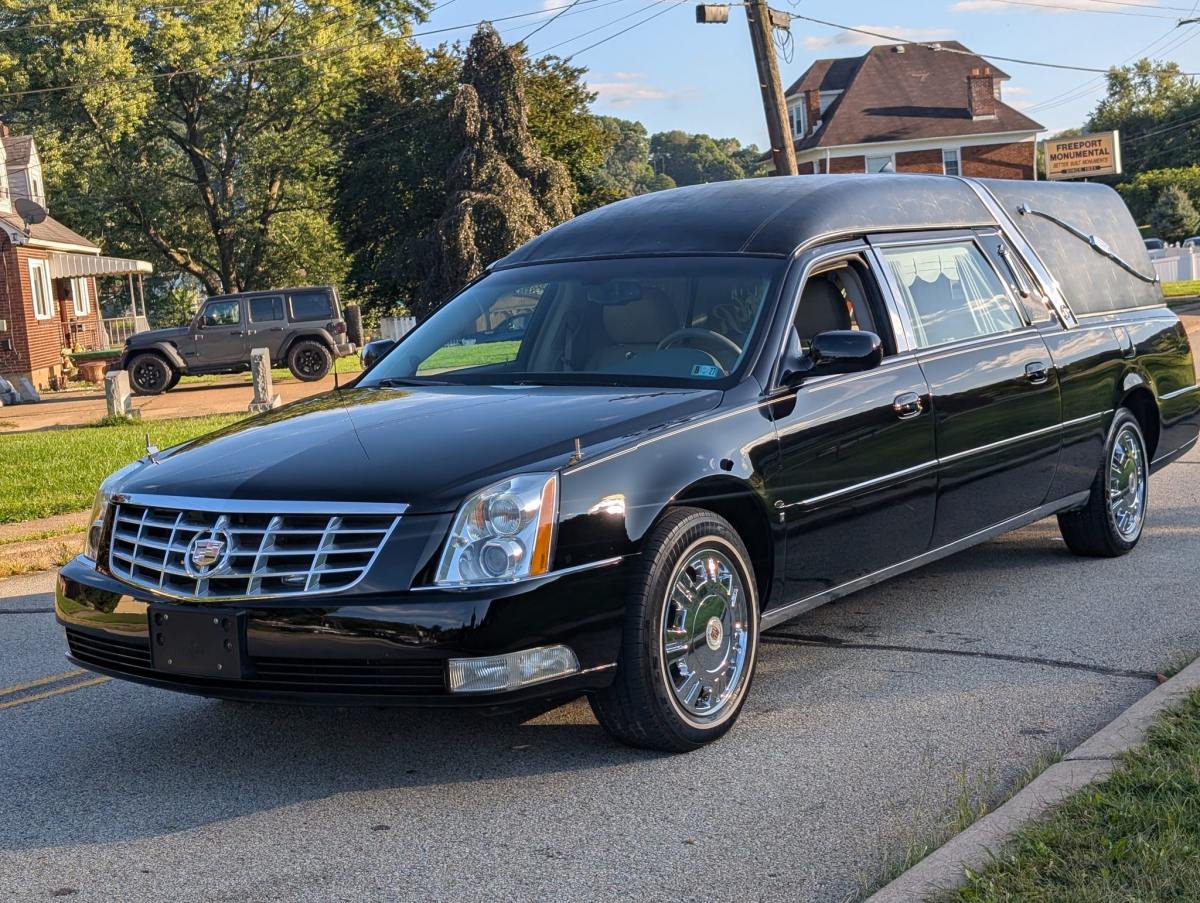 36k-Mile 2009 Cadillac DTS Eagle Ultimate Hearse
