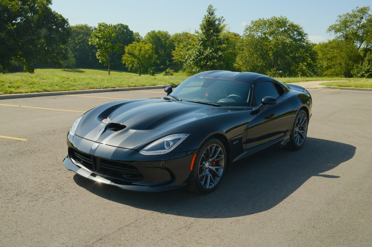 1,900-Mile 2013 SRT Viper GTS