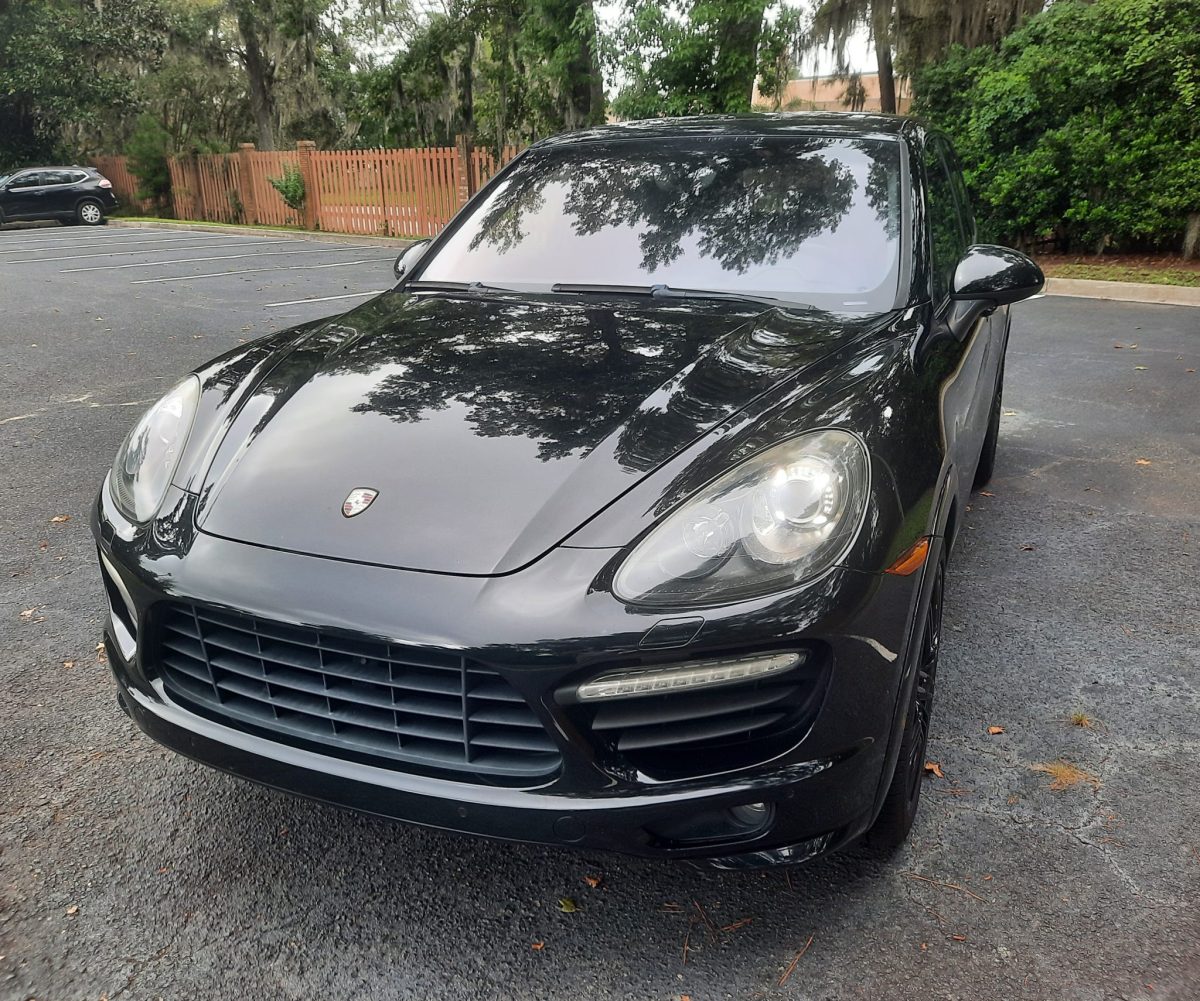 2013 Porsche Cayenne GTS front view